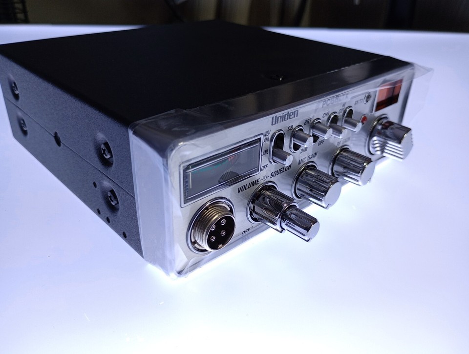 Uniden PC68LTX 40 Channel CB Radio with PA/CB Switch, RF Gain, Mic Gain