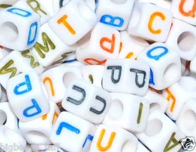 Perles Cubes Acryliques 7mm Blanc & Coloré + Lettres Alphabet Et Chiffres - Pour Bijoux DIY