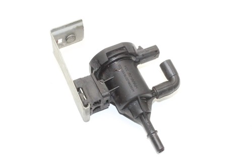 MERCEDES-BENZ A W176 Vakuumventil A0014760532 1.60 Petrol 90kw 2014 29849793