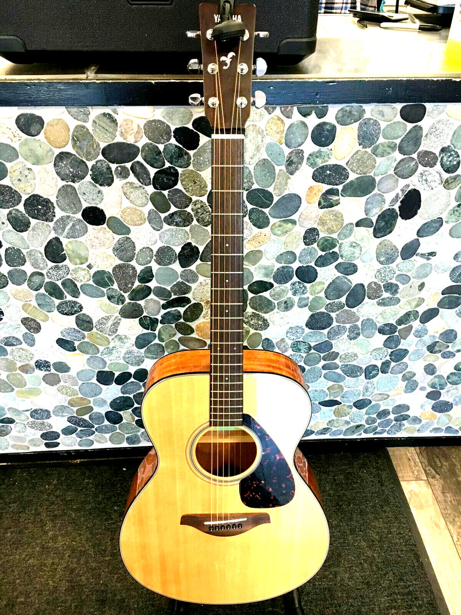 NEW Yamaha FS800 Acoustic Guitar, Solid Spruce Top + Case | eBay