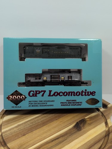 Proto 2000 23010 HO Scale Reading GP7 Phase II Diesellok #633 Neu in OVP | Zustand: New