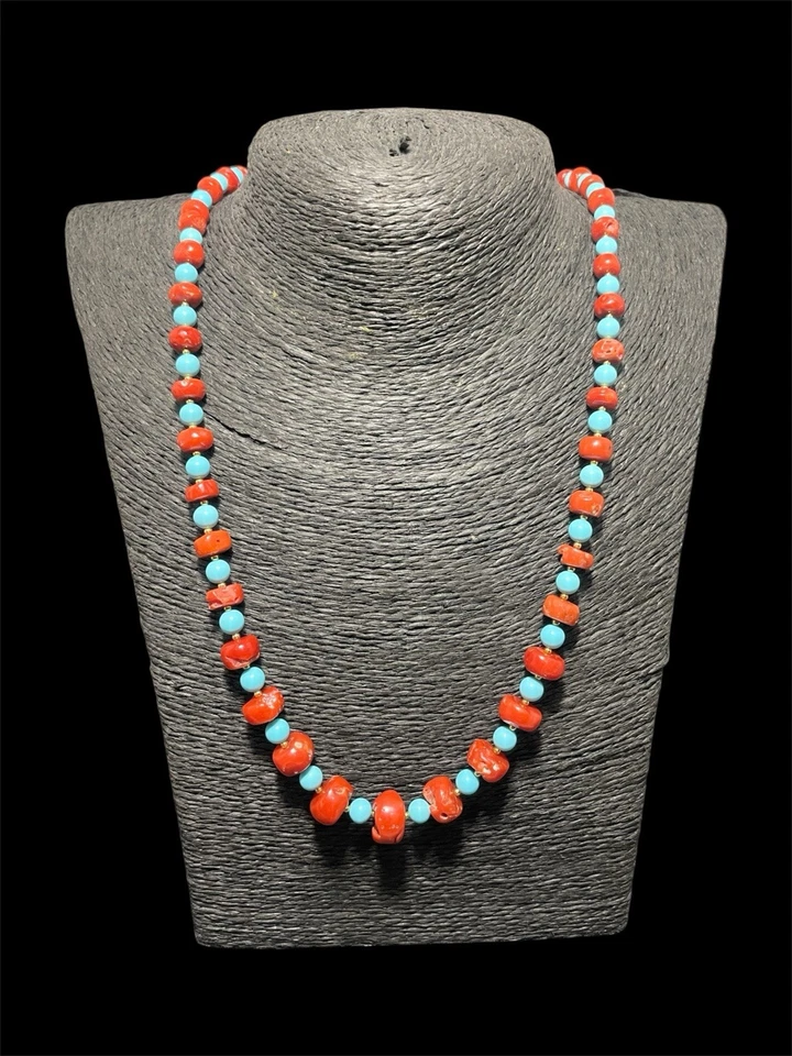 Collana corallo in turchese con chiusure in argento - Immagine 2 di 4