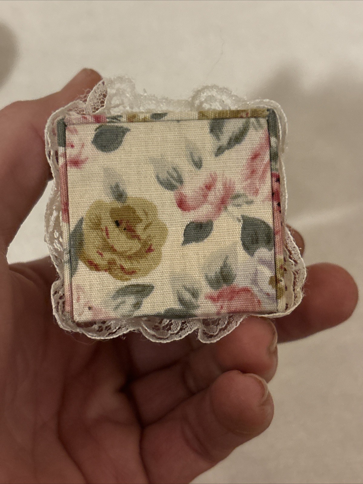 1:12 Scale Vintage Floral Bedroom Set for Dollhouse 6pcs FREE SHIP