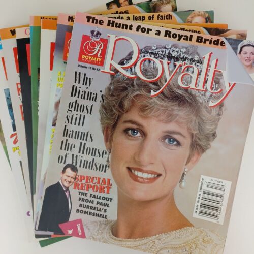 Royalty Monthly Magazine Lot of 8 2002-2004 Queen Mother/Diana/William & Harry - Afbeelding 1 van 5