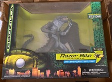GODZILLA RAZOR BITE 1998 Trendmasters Rare Figure 08542 NEW VINTAGE