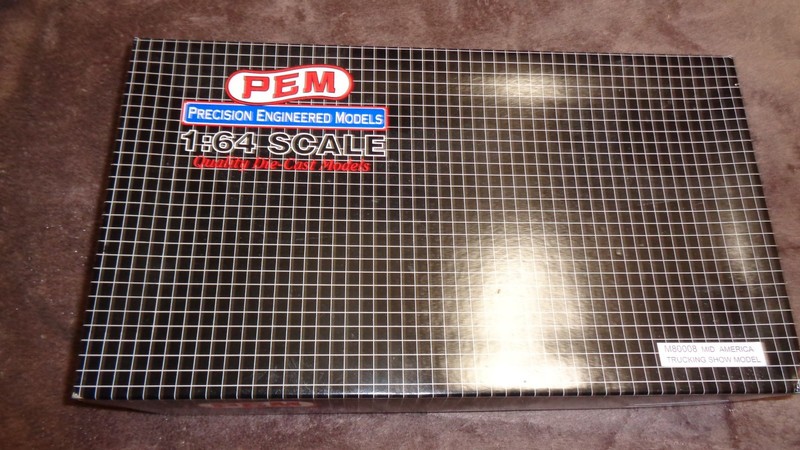 PEM 1/64 SCALE DIE CAST MID AMERICA TRUCKING SHOW MODEL OPEN BOX