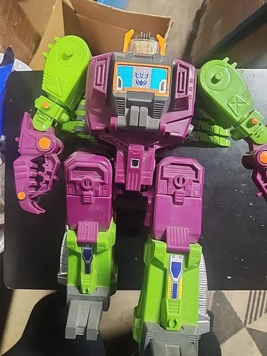 Scorponok Vintage 1987 G1 Transformers Hasbro Action Figure Incomplete Follow Us