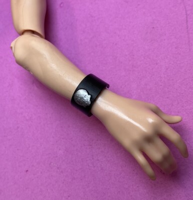 Monster High Deuce Gorgon 1st First Wave Black Armband Zubehörteil - lesen