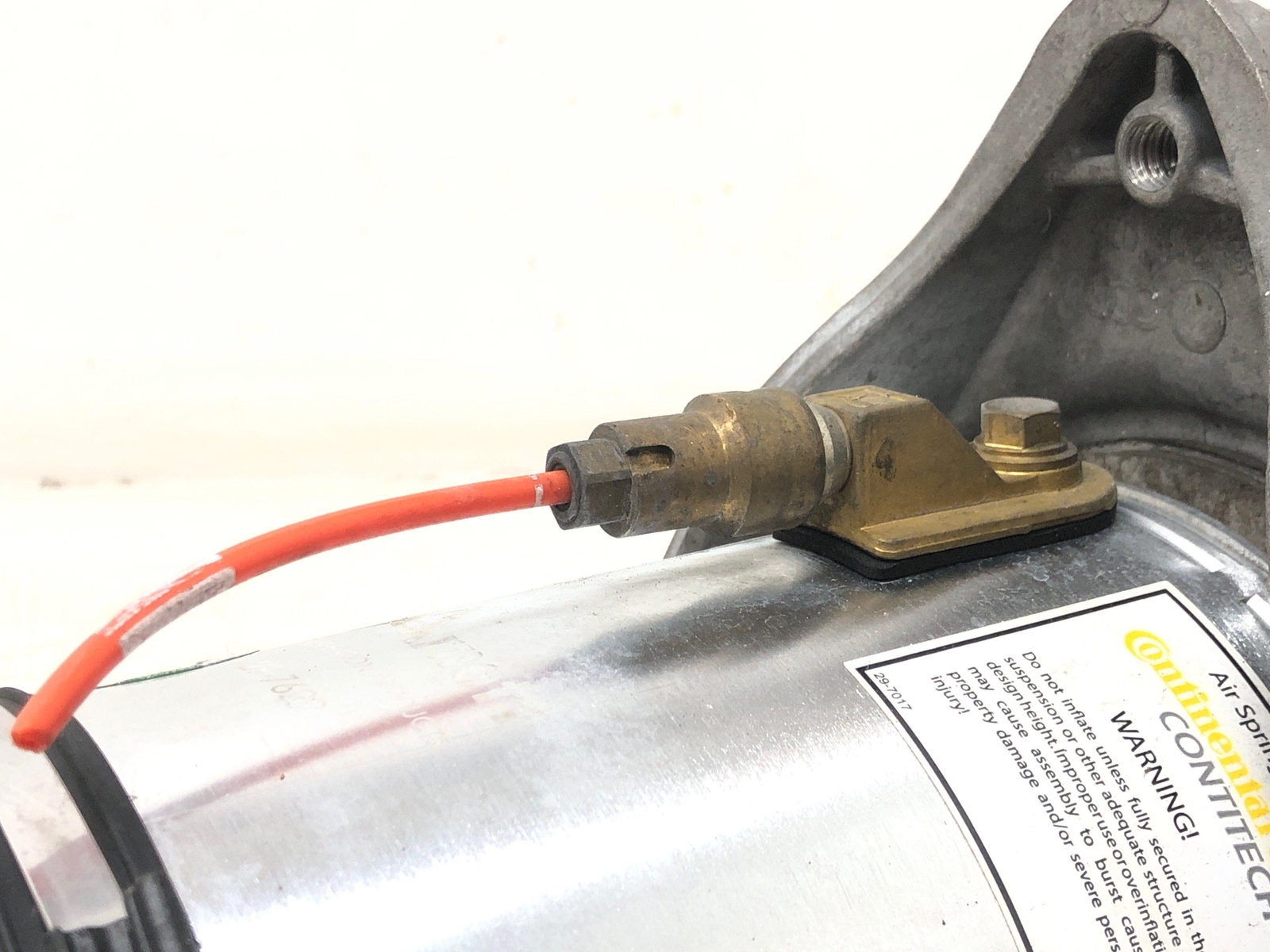 2009-2011 BENTLEY CONTINENTAL FRONT LEFT AIR RIDE SUSPENSION STRUT SHOCK ABSORBR