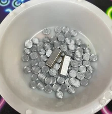6 MM Plastic Tokens 100 Count Silver color + 2 Silver colored bars.