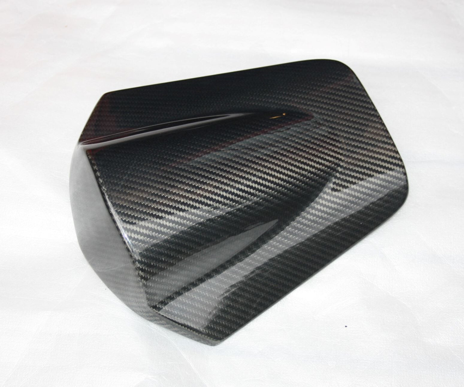 Capot de selle Honda CBR 1000 en carbone véritable pour un look racing ultra premium