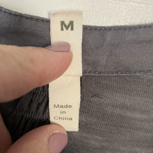 Women’s Tiny Anthropologie Gray/Black/Silver Metallic B/D Stretchy Top ~Size M - Picture 12 of 14
