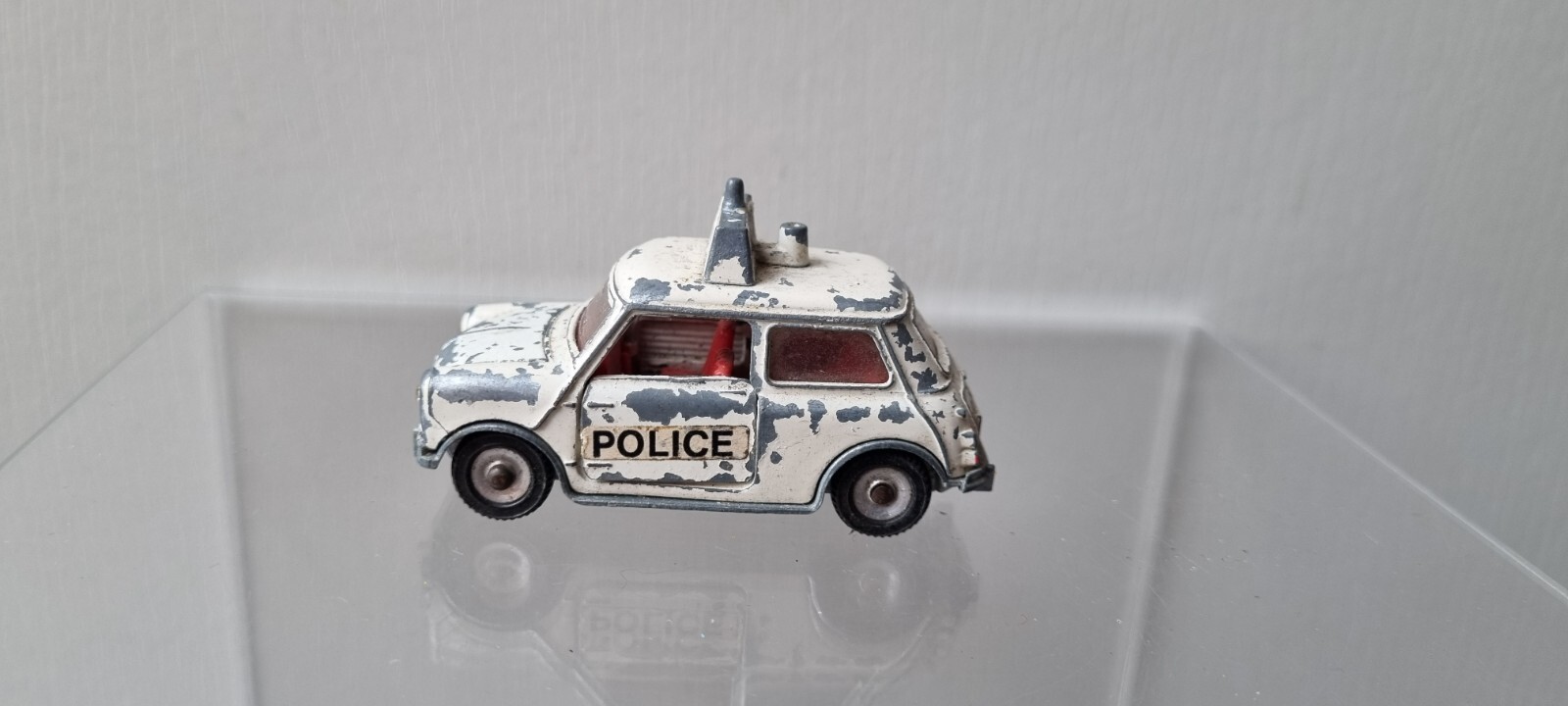 Dinky 250, Mini Cooper S Police Car - Free Price Guide & Review
