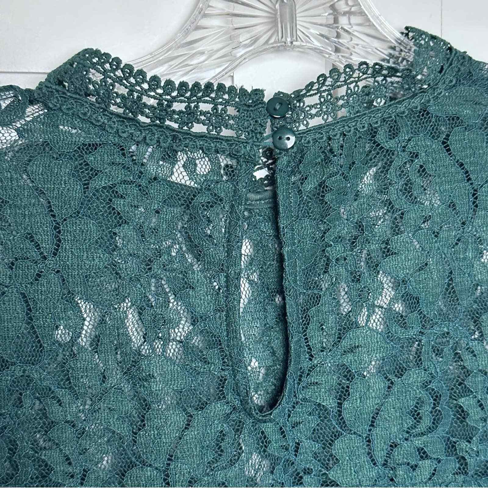 Cable and Gauge Green Lace Blouse High Neck Large Gem