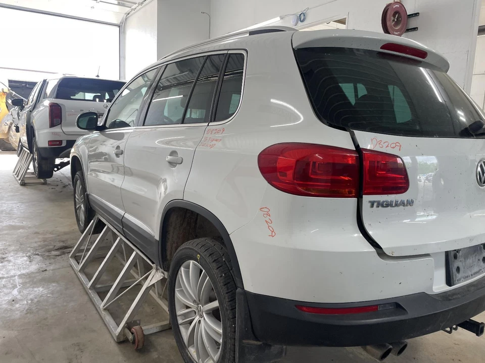 Used ABS Pump and Motor Assembly fits: 2015 Volkswagen Tiguan Assembly Grade A — 第 2/4 张图片