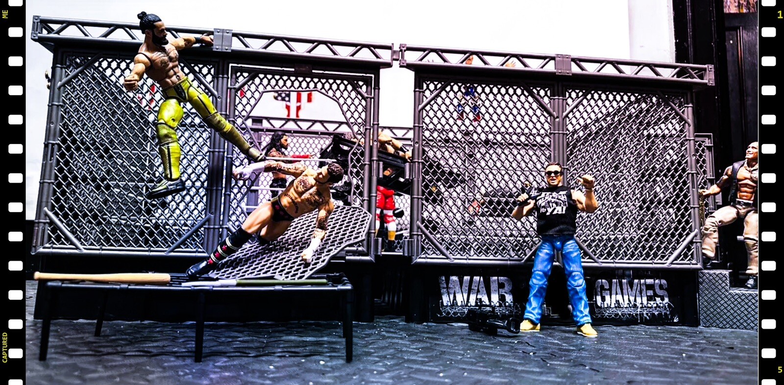 Mattel WWE War Games Play-set Wrestling Ring Accessory Lot Double Cage 6” Figure
