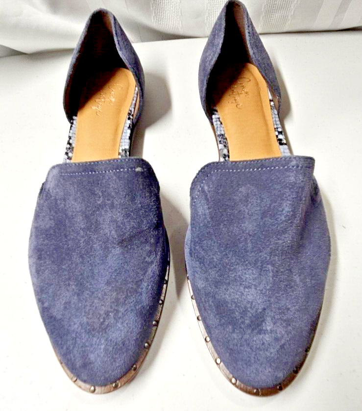 Crown Vintage blue Dorsey Vaylyn flats slip on cut out side 8M