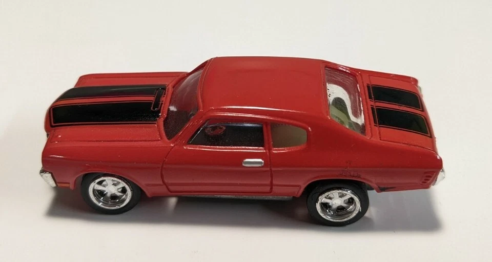 Johnny Lightning Thunderjet 500 Chevy Chevelle SS Plastic Pullback Polar Lights - Image 4 of 4