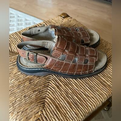 Vintage Dr. Martens Chunky Brown LeatherFisherman Comfort 