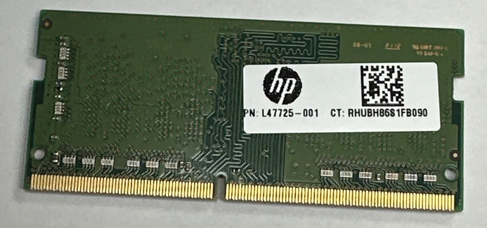 Portátil Samsung 8 GB DDR4 3200 MHz RAM PC4-3200AA M471AG44AB0-CWE Foto 2 de 4