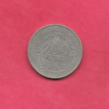 COLOMBIA KM297 2012 VF-VERY FINE CIRCULATED  200 PESO BIRD COIN