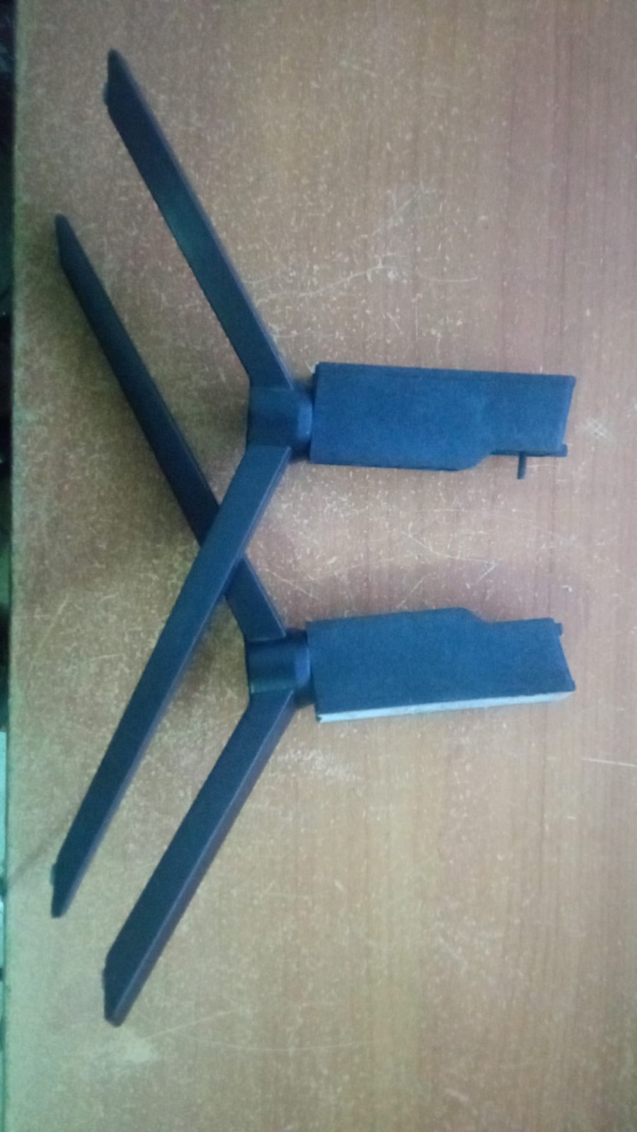 piedi per tv hitachi modello 50hk5600