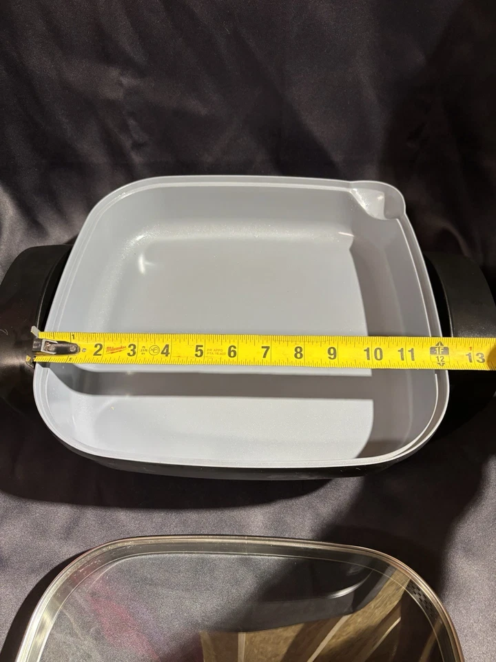 Oster 12” sartén eléctrica y vierte tapa de vidrio eléctrica asas frías Foto 4 de 4