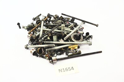 Kawasaki ZX 10 ZXT00B Bj 1989 - engine screws remains of small