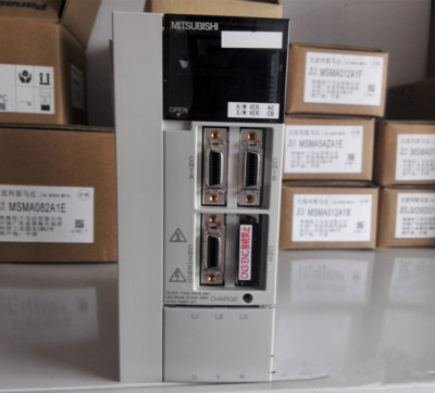1PC MITSUBISHI AC SERVO DRIVER MR-J2-40CT MRJ240CT NEW