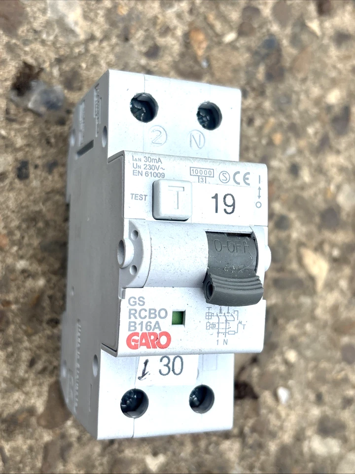16 Amp RCBO GS B16a 2P ELECTRIC RESIDUAL CURRENT CIRCUIT BREAKER E2163230 - Image 3 of 4