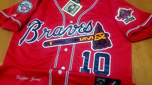 chipper jones red jersey