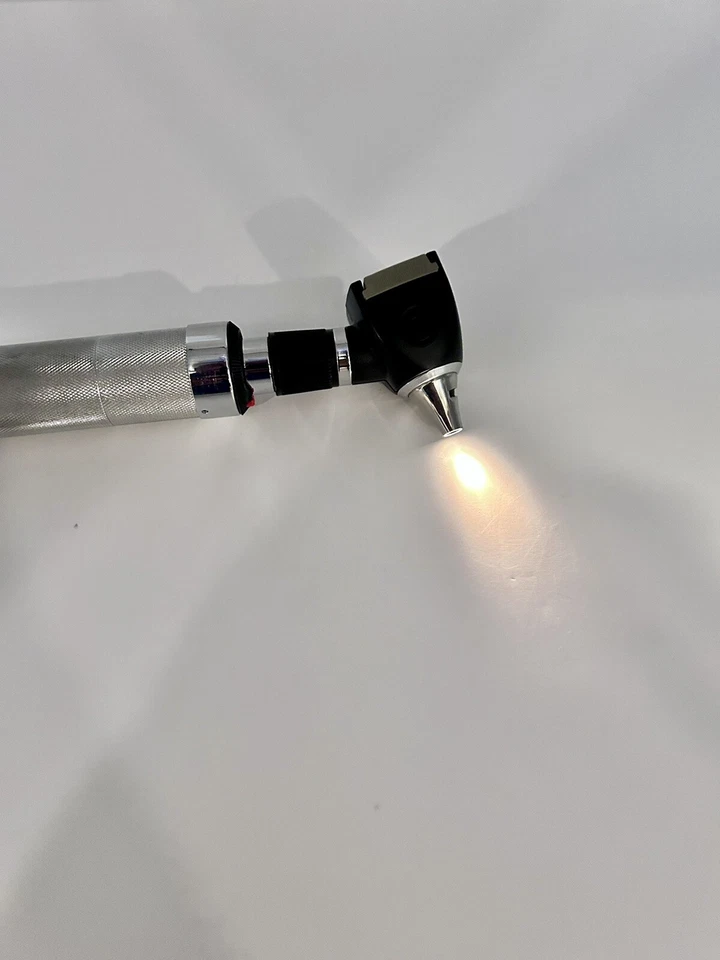 ДЕФЕКТНЫЙ Welch Allyn 35V набор отоскоп 20000 офтальмоскоп 11605 плагин G3D - Изображение 2 из 4