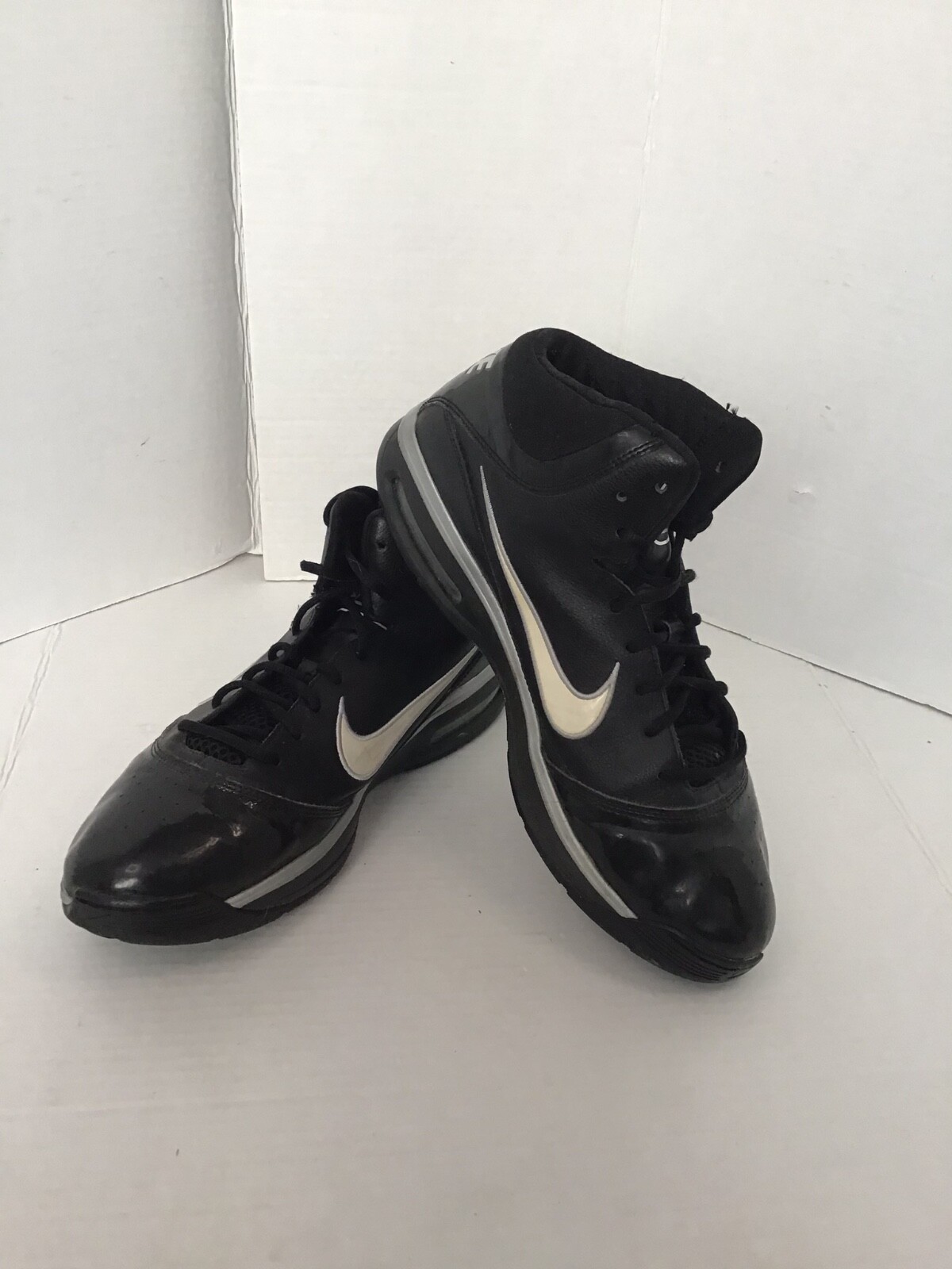 Nike Men’s Air Elite Closer IV black basketball shoes… Gem