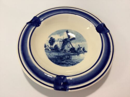 VINTAGE 1960-70s BLUE DELFTWARE HAND PAINTED WINDMILL ASH TRAY DELFINO 401 - Picture 1 of 4