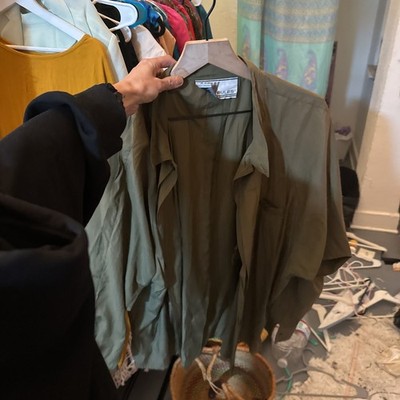 Silk oversized three XL button-down vintage green t