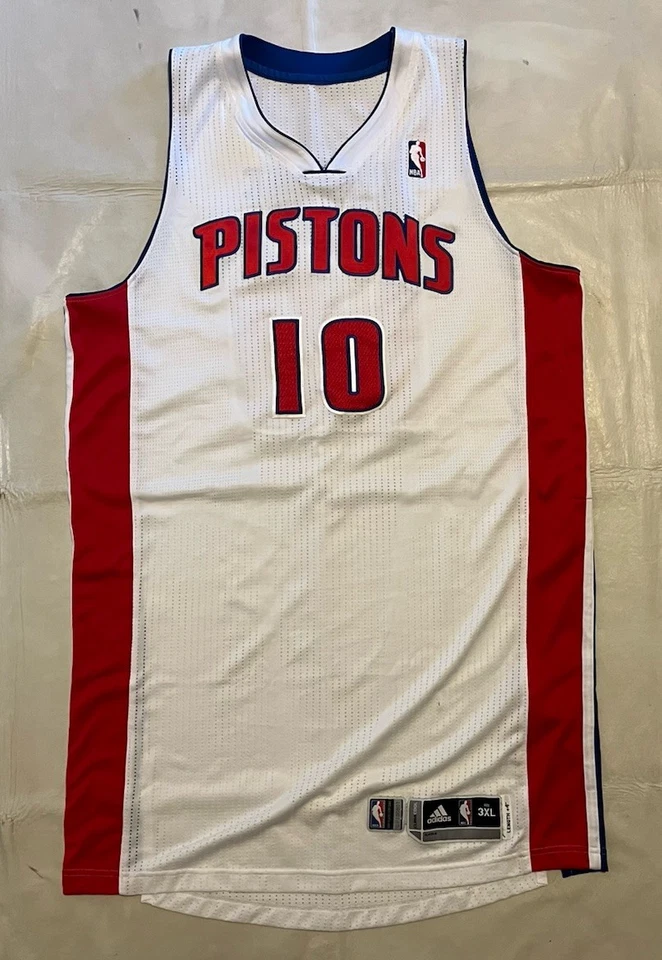 DETROIT PISTONS #10 GREG MONROE GAME WORN ADIDAS 3XL +4 JERSEY SHORTS REV 30 NBA - Image 2 of 4
