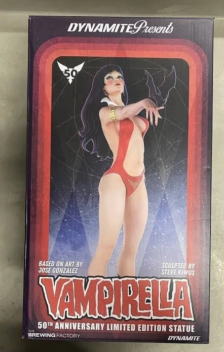 Estatua Vampirella 50 Aniversario Edición Ojos Diamante - Nueva 1 de 299 Limitada Foto 2 de 4