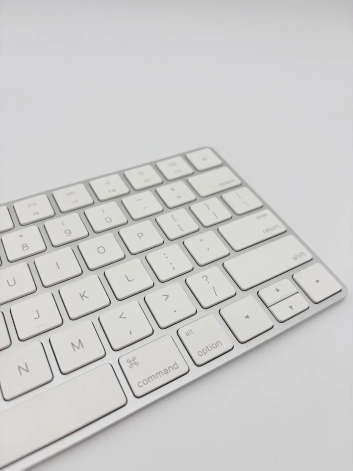 Apple Magic Keyboard 2 Generation QWERTY US Layout Weiß Tastatur Refurbished - Bild 3 von 4