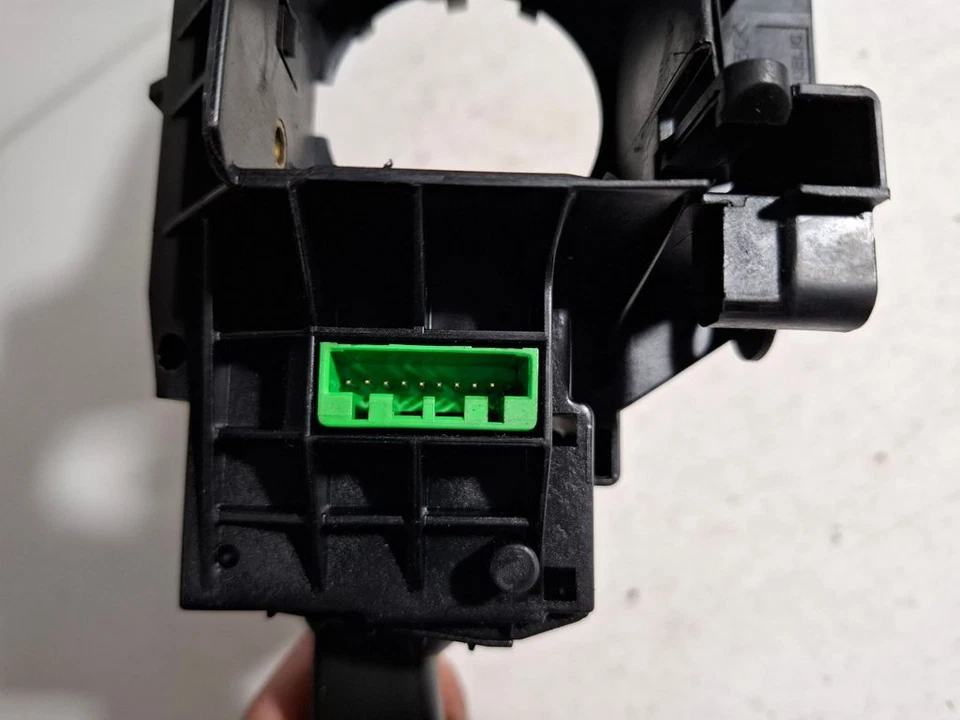 Volvo V50 2005 Wiper turn signal stalk switch 30710341 LUM16643 - Image 4 of 4