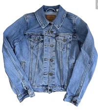LEVIS Denim Trucker Jacket Womens, SZ Med, Medium Wash, Pre Owned