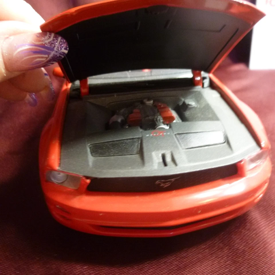 Ford MUSTANG GT Convertible The Beanstalk Group -1/18 Diecast - EUC - Image 3 of 4