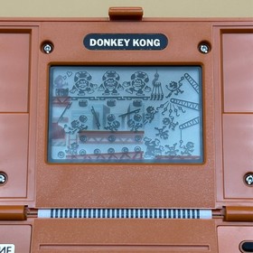 Nintendo Game & Watch DONKEY KONG DK-52 1982 NEW