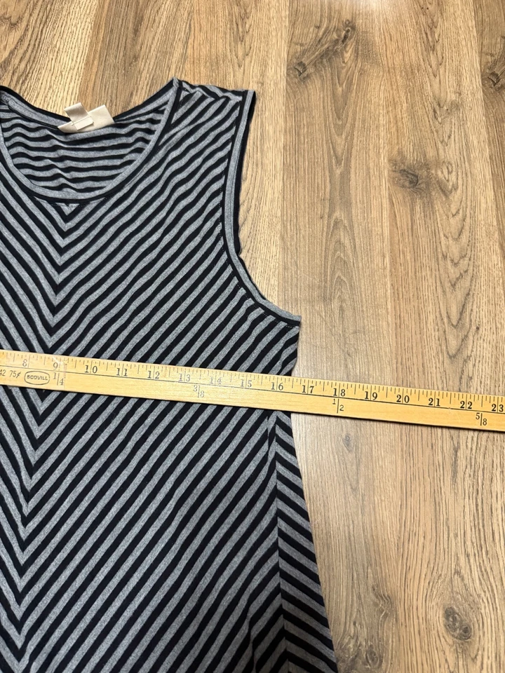 Style & Co. Vestido, para mujer talla grande, gris negro, rayas, vestido sin mangas Foto 3 de 4