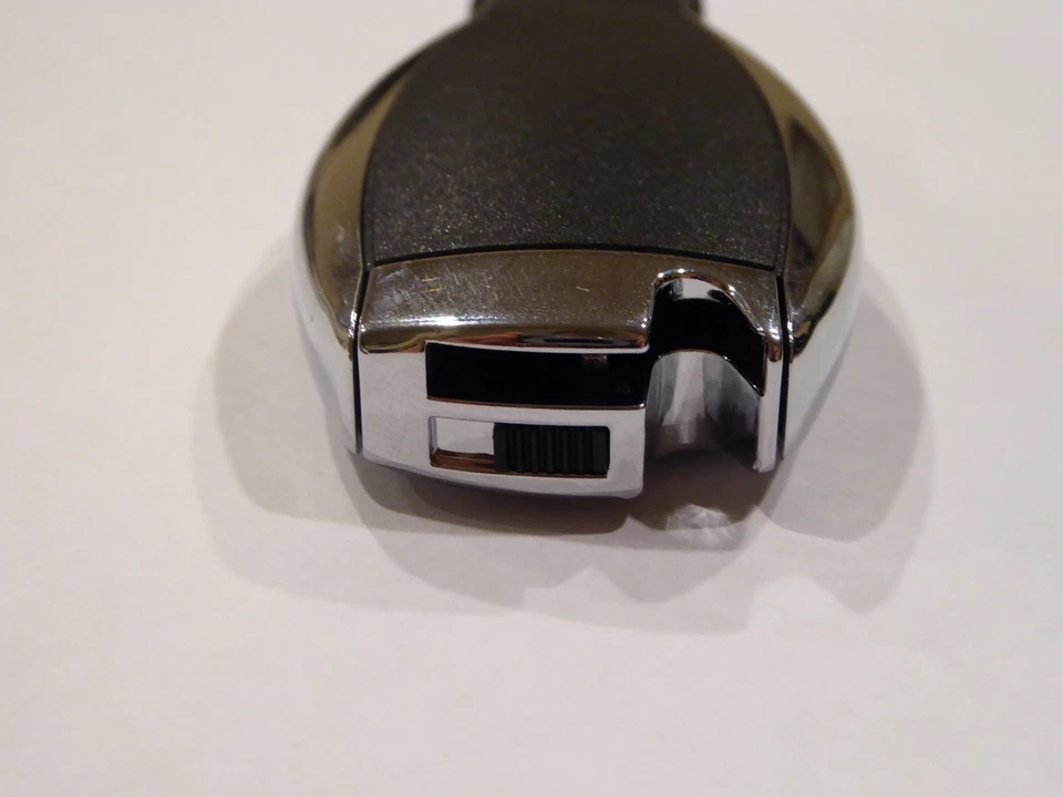 IYZDC07 MERCEDES BENZ Fábrica OEM LLAVERO 4 BOTONES Entrada Sin Llave Control Remoto GENUINO Foto 2 de 4