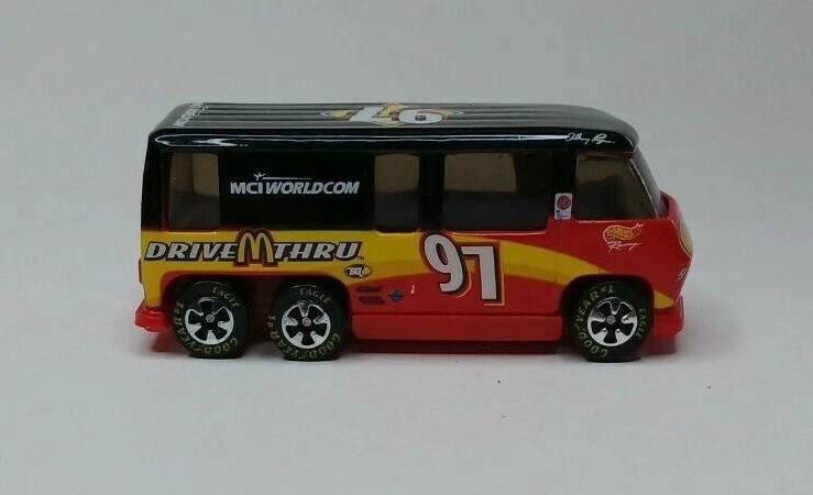 Hot Wheels GMC автодом - гонки Mcdonalds с шинами Goodyear 1:64 - Изображение 2 из 4