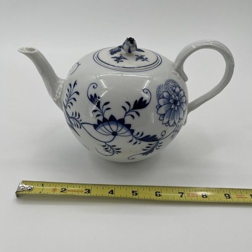 Meissen Blue Onion Teapot Lid Crossed Swords Backstamp Blue Rose Finial Vintage - Picture 9 of 11