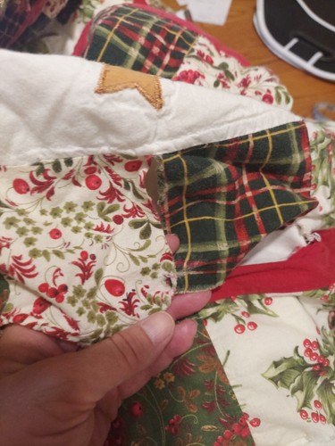 Christmas Quilt From Little Dolly. 8ftx6.5ft. Granny Core. - Picture 7 of 9