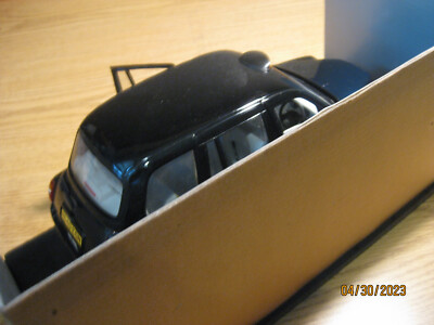 SUNSTARサンスター 1/18 LONDON TAXI ダイキャスト CAB 1998 黒 ロンドンタクシー ミニカー SUNSTARサンスター 1/18 LONDON TAXI ダイキャスト CAB 1998 黒