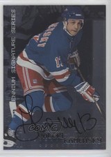 1999 ITG Be A Player Millennium Signature Series Valeri Kamensky #165 Auto 1o3