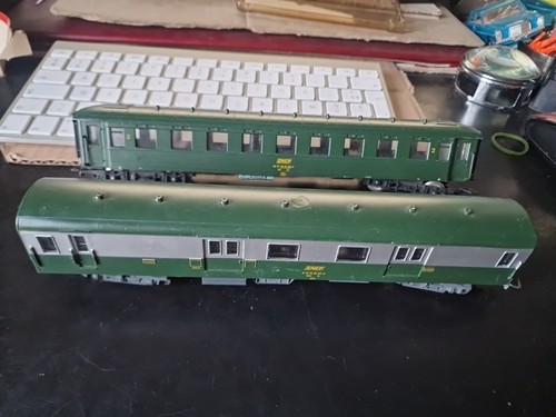 Lot De 2 Wagons Anciens Jouef En Inox - Échelle HO, Occasion